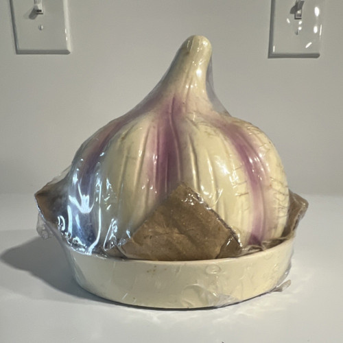 Garlic bulb shaped ceramic - garlic,