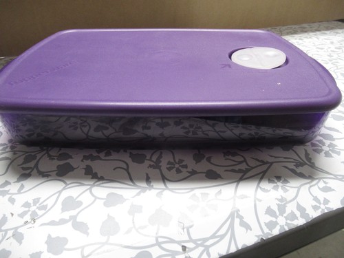Tupperware microwave container - tupperware,