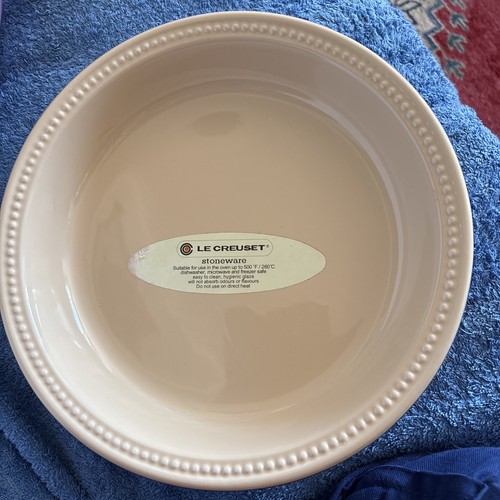 Creuset bnwt stoneware - le,